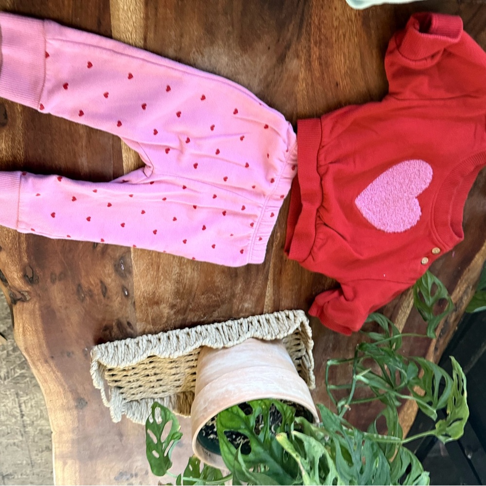 Cat & Jack Red and Pink Heart Matching Set